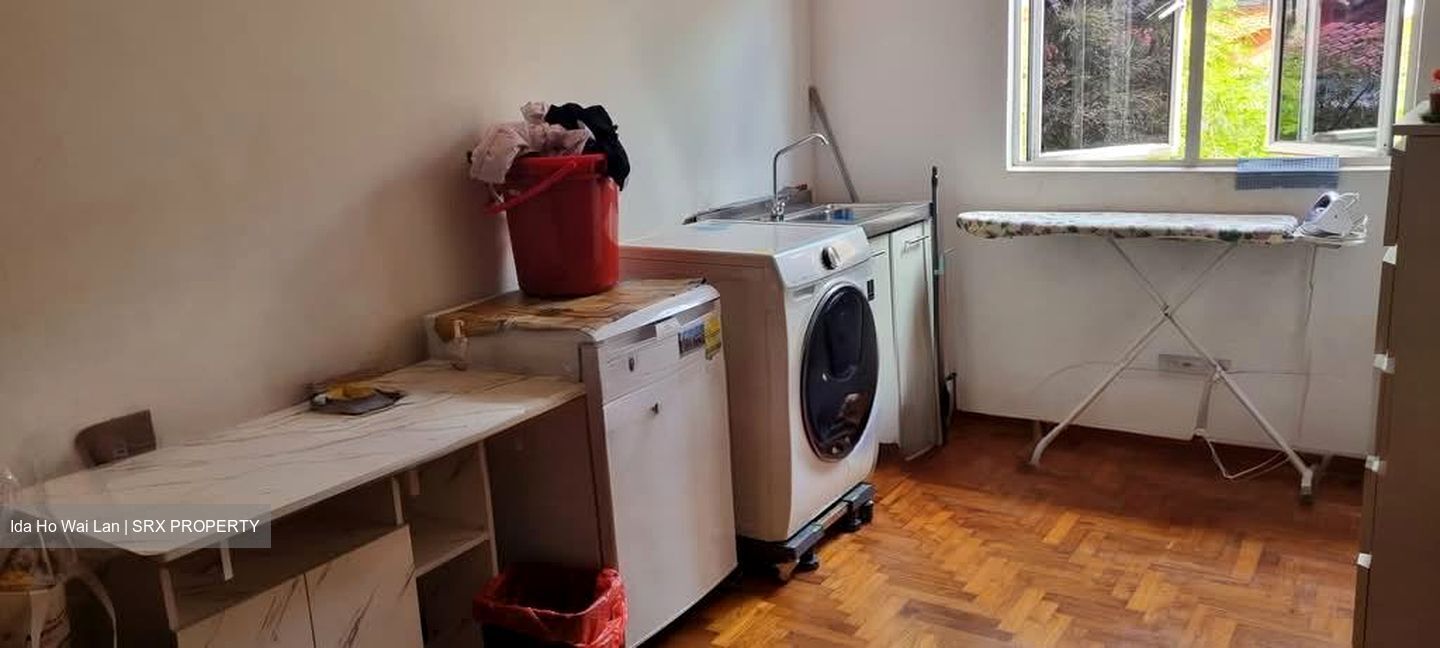Loyang Villas (D17), Terrace #568747511